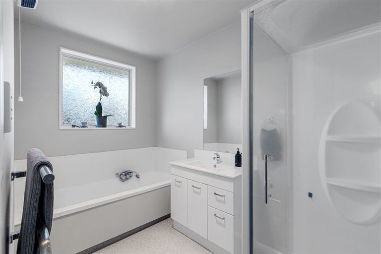 Photo of property in 1 Tracy Place, Redwood, Christchurch, 8051