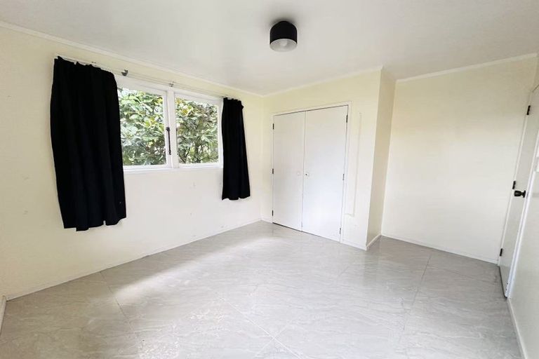Photo of property in 2/137 Mokoia Road, Birkenhead, Auckland, 0626