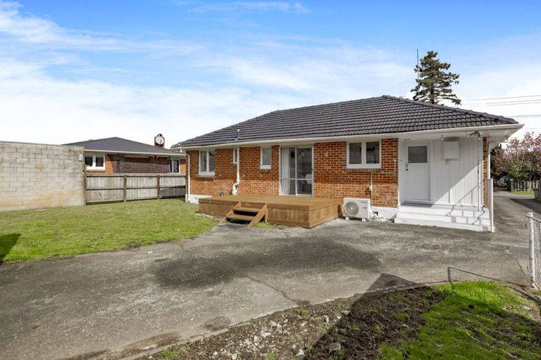 Photo of property in 22a Sutton Crescent, Papakura, 2110