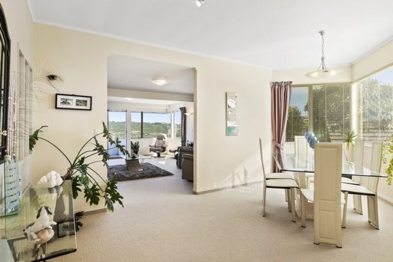 Photo of property in 8 Dornoch Place, Papakowhai, Porirua, 5024