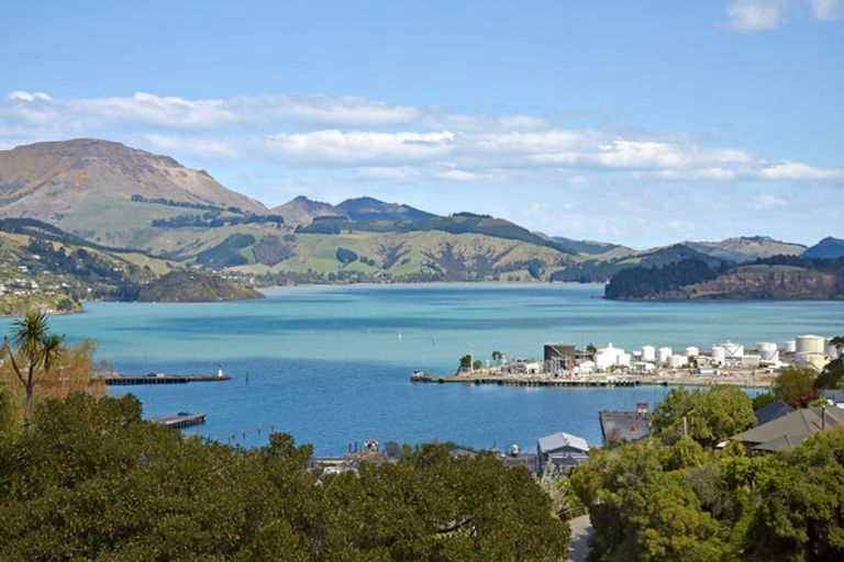 Photo of property in 21b Cornwall Road, Lyttelton, 8082