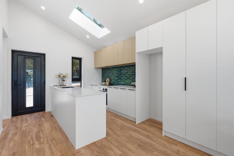 Photo of property in 27 Westhaven Drive, Tawa, Wellington, 5028