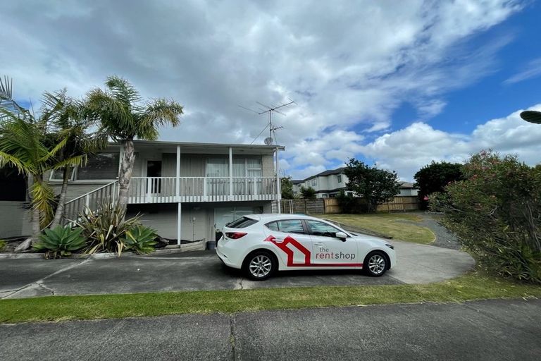 Photo of property in 2/2 Pine Terrace, Howick, Auckland, 2014