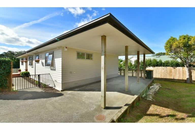 Photo of property in 5a Hammond Avenue, Hatfields Beach, Orewa, 0931