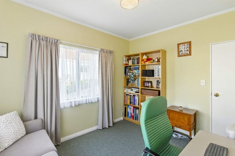 Photo of property in 38a Poplar Avenue, Raumati South, Paraparaumu, 5032