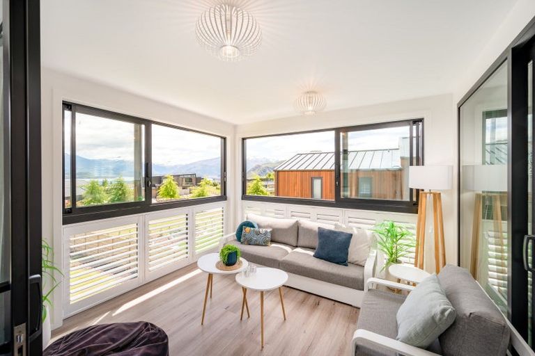 Photo of property in 6 Platinum Ridge, Wanaka, 9305