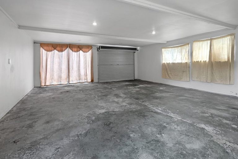 Photo of property in 1 Aria Place, Clover Park, Auckland, 2023