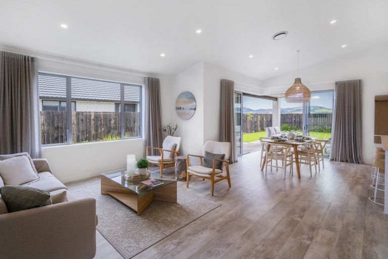 Photo of property in 7 Awatea Drive, Whitianga, 3510