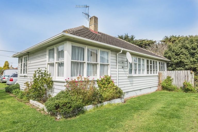 Photo of property in 73 Harper Street, Gonville, Whanganui, 4501