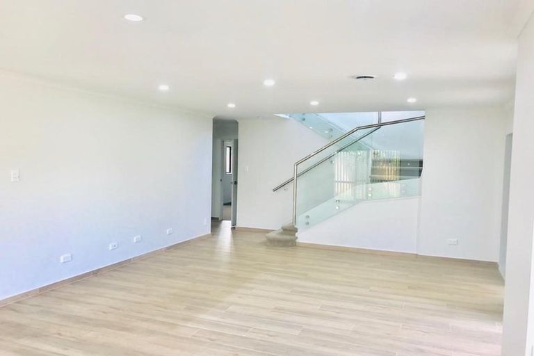 Photo of property in 77b Puhinui Road, Papatoetoe, Auckland, 2104