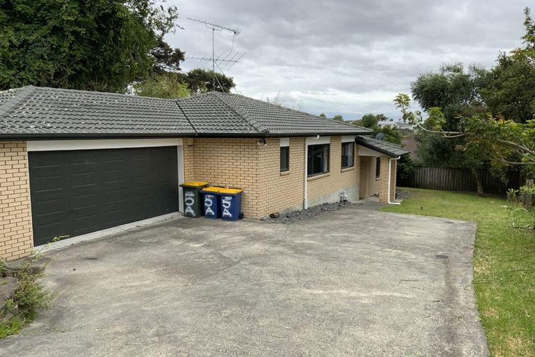 Photo of property in 5a Christina Avenue, Te Atatu South, Auckland, 0602