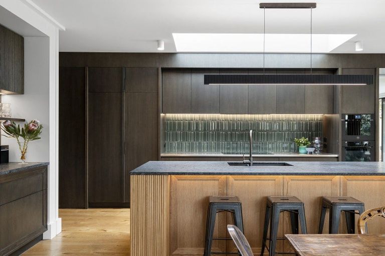 Photo of property in 5 Waiwetu Street, Fendalton, Christchurch, 8052