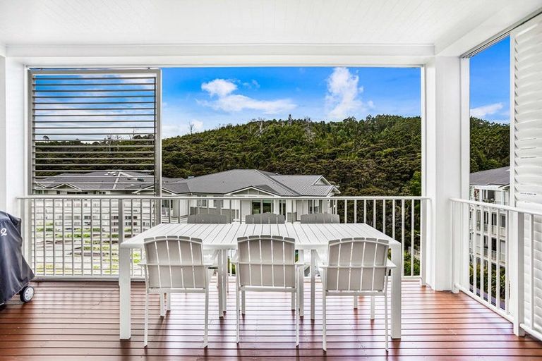 Photo of property in 105 Panorama Heights, Orewa, 0931