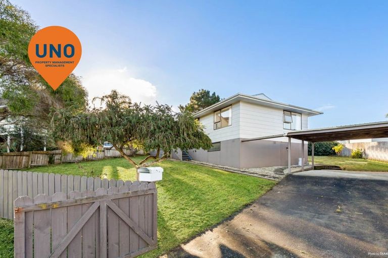 Photo of property in 15 Kayle Glen, West Harbour, Auckland, 0618