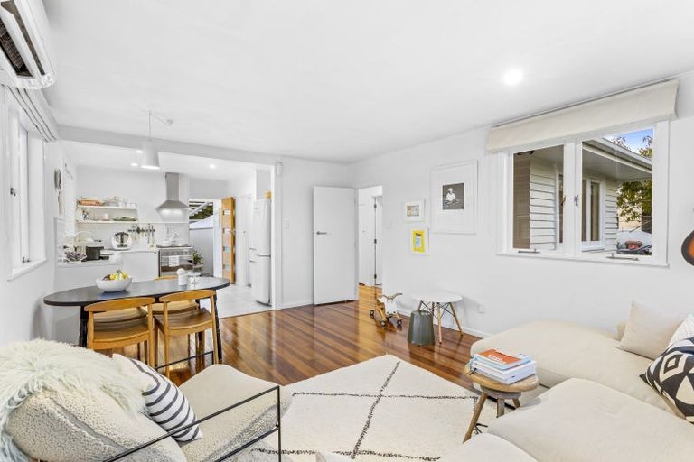 Photo of property in 13 Helena Street, Massey, Auckland, 0614