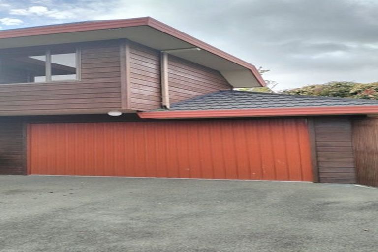 Photo of property in 2/198 Waterloo Road, Hutt Central, Lower Hutt, 5011