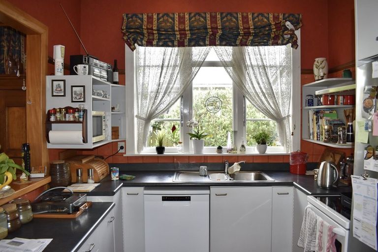 Photo of property in 27 Chester Street, Levin, 5510