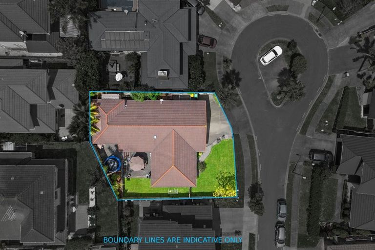 Photo of property in 16 Fernloche Place, Flat Bush, Auckland, 2016