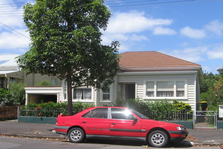 Photo of property in 14 Burgess Road, Devonport, Auckland, 0624