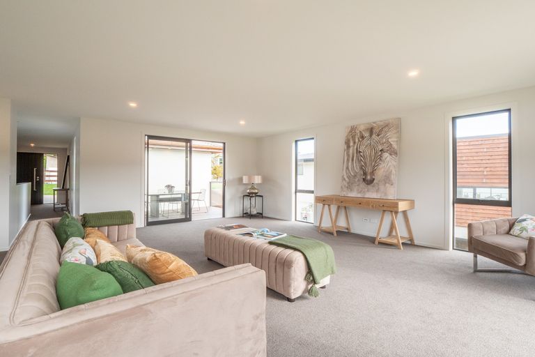 Photo of property in 27 Grandvista Drive, Green Island, Dunedin, 9018