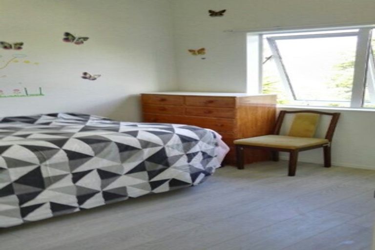 Photo of property in 6 Sunnyfield Crescent, Glenfield, Auckland, 0629