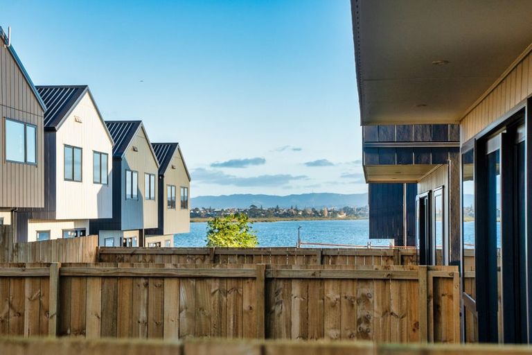 Photo of property in 17 Sails Road, Hobsonville, Auckland, 0616