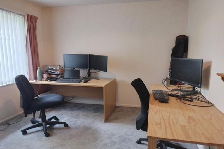 Photo of property in 247a Avonhead Road, Avonhead, Christchurch, 8042