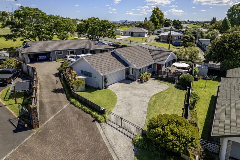 Photo of property in 14 Ryegrass Dell, Welcome Bay, Tauranga, 3112