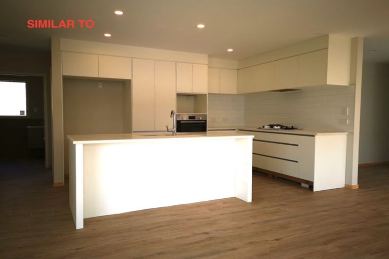 Photo of property in 8 Ropere Street, Kumeu, 0810