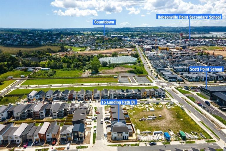 Photo of property in 15 Landing Path Drive, Hobsonville, Auckland, 0616