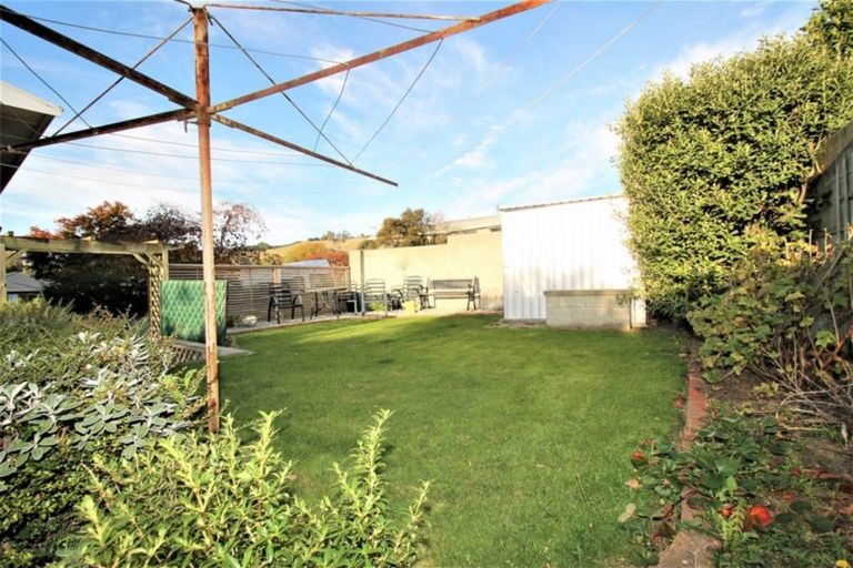 Photo of property in 16 Kinmont Crescent, Kinmont Park, Mosgiel, 9024