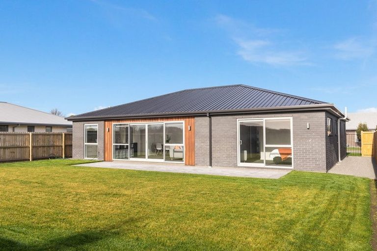 Photo of property in 18 Flaxon Place, Burwood, Christchurch, 8083