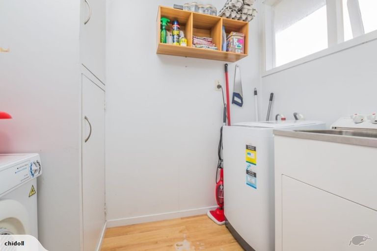 Photo of property in 53 Blakeborough Drive, Forrest Hill, Auckland, 0620