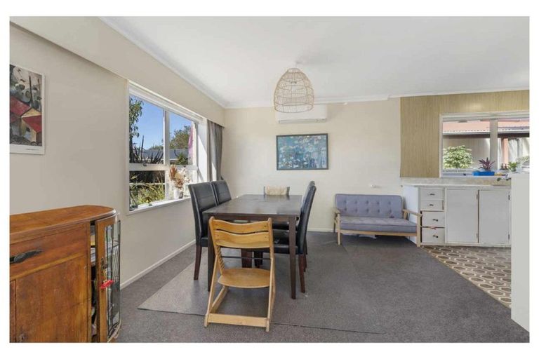 Photo of property in 28b Mahana Road, Paraparaumu Beach, Paraparaumu, 5032