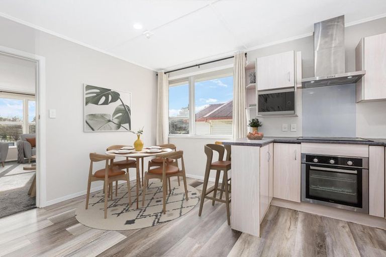 Photo of property in 146 Sievers Grove, Cannons Creek, Porirua, 5024