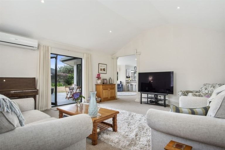 Photo of property in 16 Monaco Key, Papamoa Beach, Papamoa, 3118