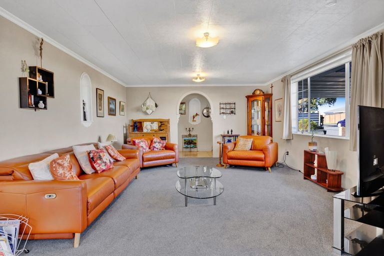 Photo of property in 20 Hira Street, Ohawe, Hawera, 4671