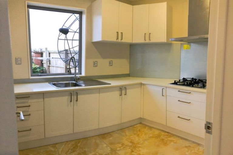 Photo of property in 306 Don Buck Road, Massey, Auckland, 0614