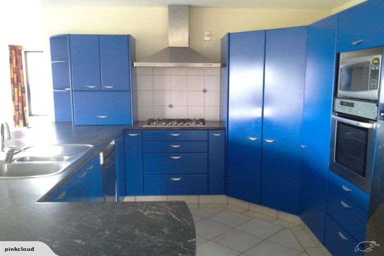 Photo of property in 30 Ian Sage Avenue, Torbay, Auckland, 0630