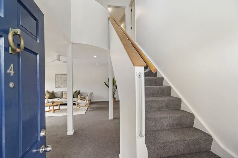 Photo of property in 4/52 Taharoto Road, Takapuna, Auckland, 0622