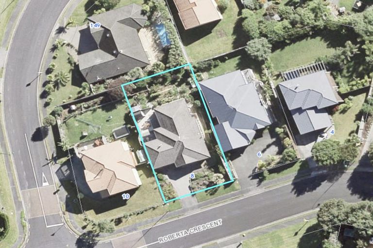 Photo of property in 8 Roberta Crescent, Orewa, 0931