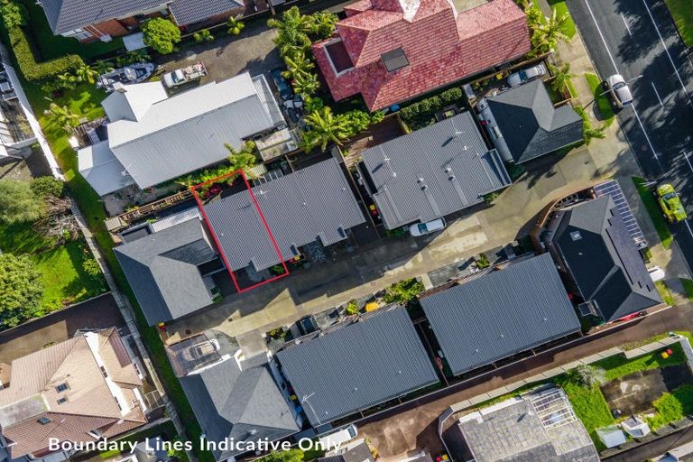 Photo of property in 10 Finesse Lane, Bucklands Beach, Auckland, 2012