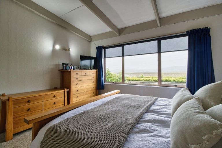 Photo of property in 1/382 Main Road North, Bay View, Napier, 4104