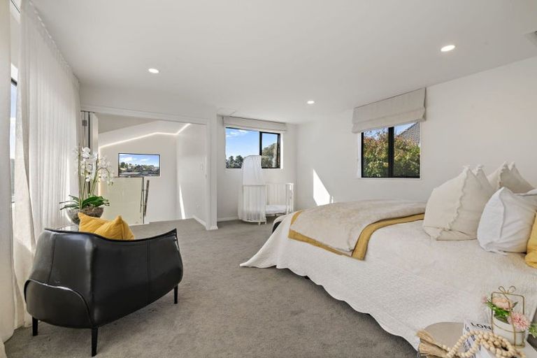 Photo of property in 46a Beulah Avenue, Rothesay Bay, Auckland, 0630