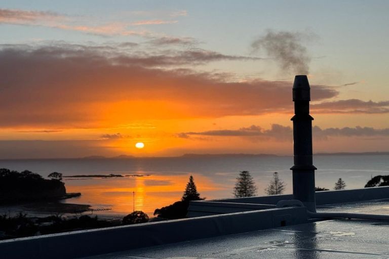 Photo of property in 825 Beach Road, Browns Bay, Auckland, 0630