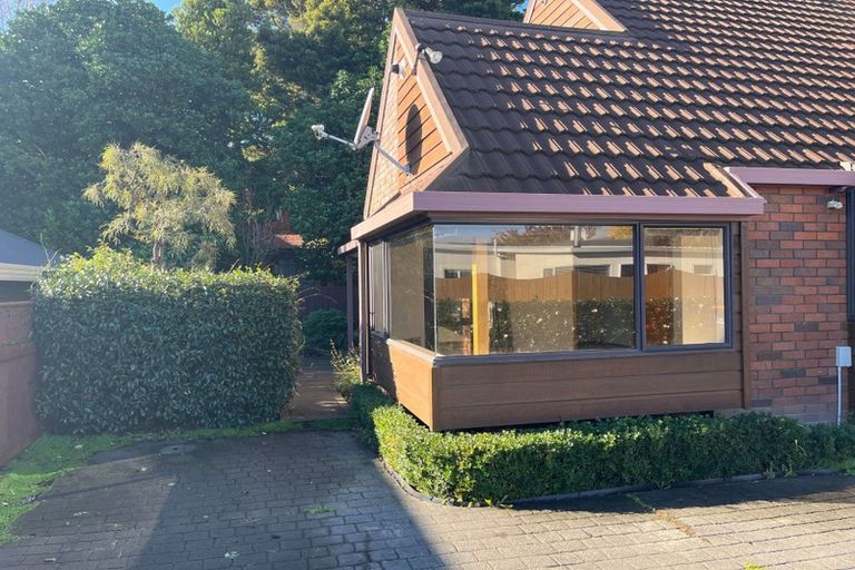 Photo of property in 9a Phoenix Avenue, Hokowhitu, Palmerston North, 4410