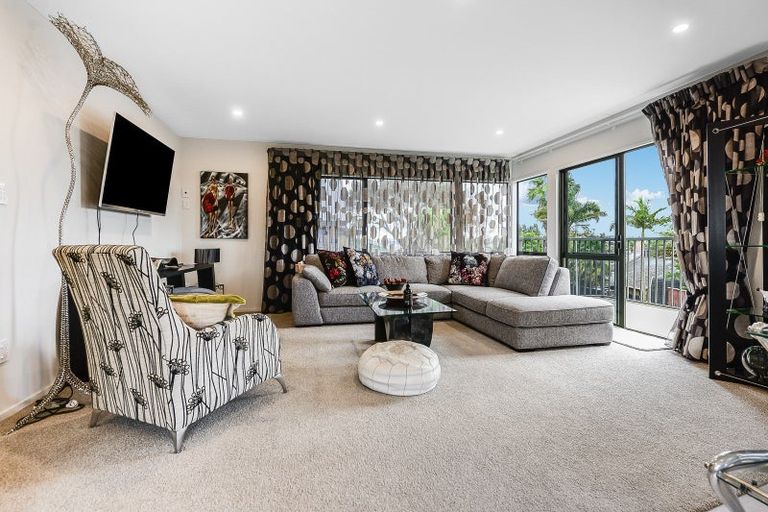 Photo of property in 11 Rosehill Place, Nawton, Hamilton, 3200