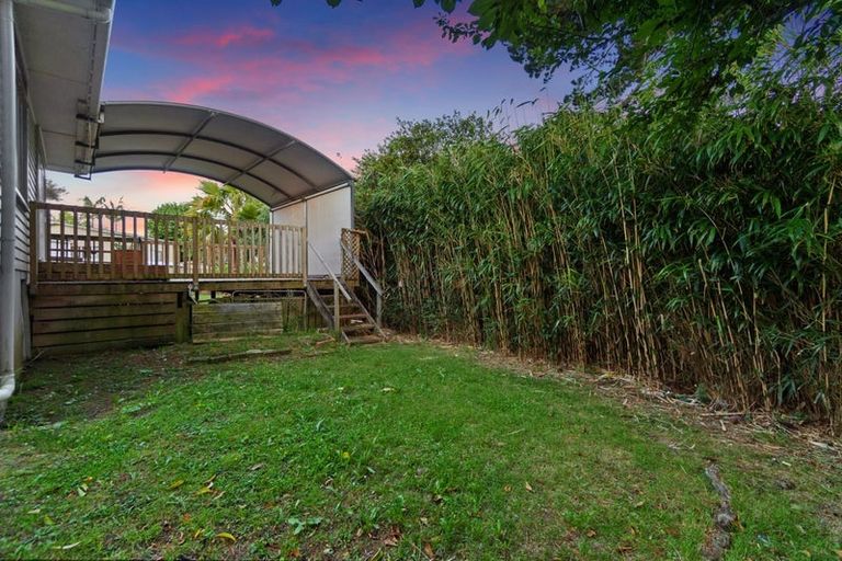 Photo of property in 12 Mchardy Place, Glenfield, Auckland, 0627