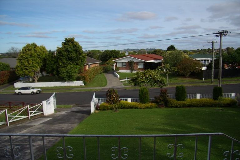 Photo of property in 20 Portadown Avenue, Pakuranga Heights, Auckland, 2010