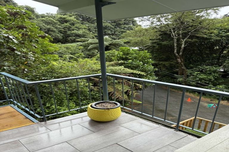 Photo of property in 4/8 Kaitawa Road, York Bay, Lower Hutt, 5013